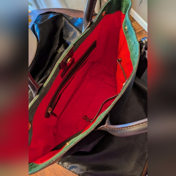 Dooney & Burke SMALL Russel Tote Florentine Leather in Black - EUC - Picture 6 of 9